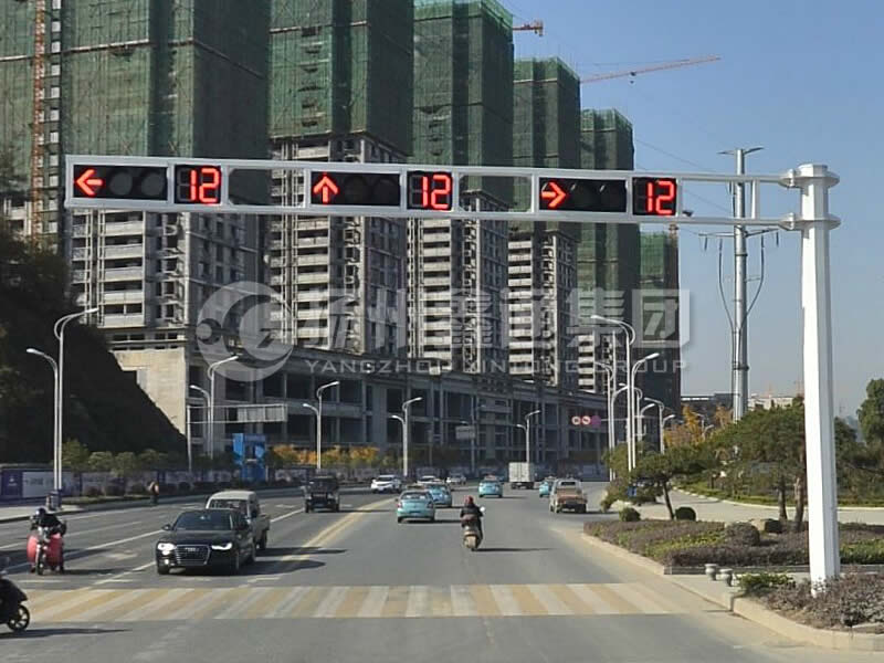 XHDG-028，懸臂框架信號燈桿