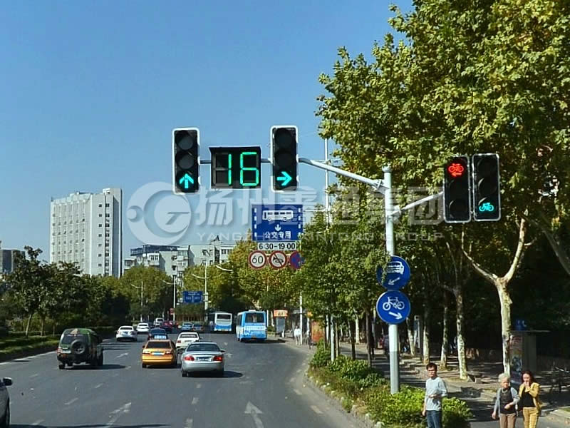 XHDG-039，燕翅信號(hào)燈桿，南京信號(hào)燈桿